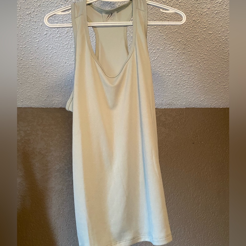 2XU sage green tank - L